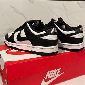Women’s Panda Nike Dunks
